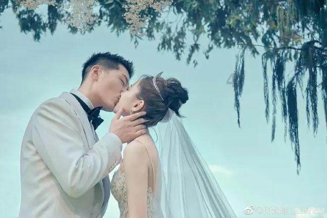 苹果Vision Pro头显在美正式开启预购！约售2.5万元